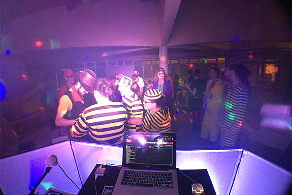 Dj Anniversaire Lyon Pianiste Dj Professionnel Mariage Soiree Privee Evenement Piano Bar Anniversaire