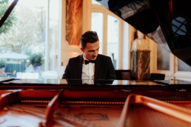 Pianiste Paris pour événement, soirée privée Pianiste Paris pour événement, soirée privée